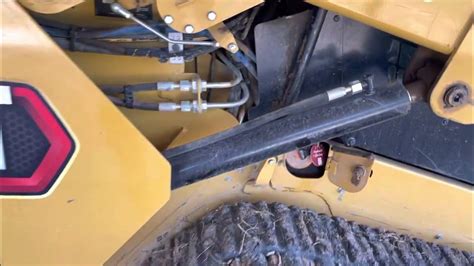 gauge on 259d caterpillar skid steer to check hydraulic fluid|cat 259d3 hammer paste.